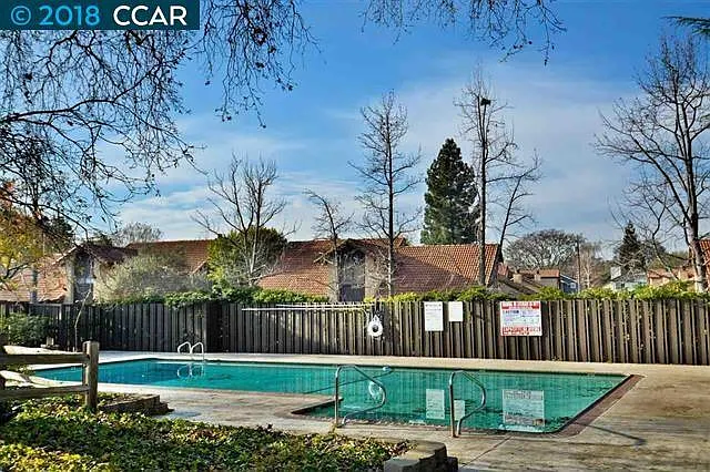 108 Northcreek Cir — Photo 12