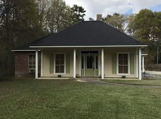 10601 Ray Dr, Denham Springs, LA 70706