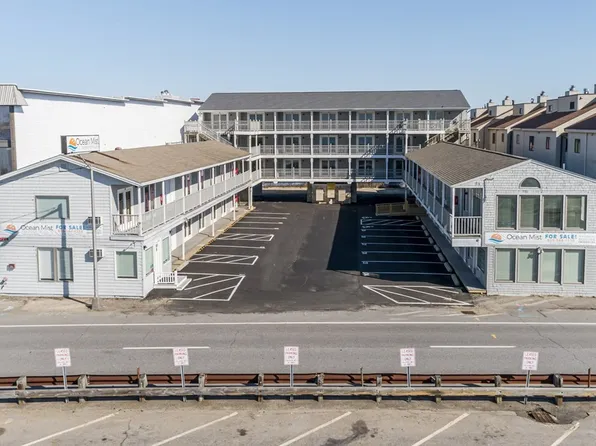 449 Ocean Blvd #407, Hampton, NH 03842