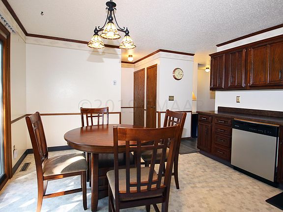 11 Kitchen