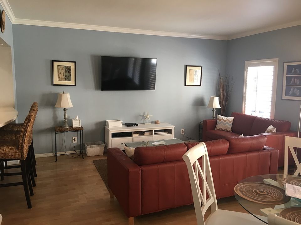 1st image of 655 Columbia St Unit 213