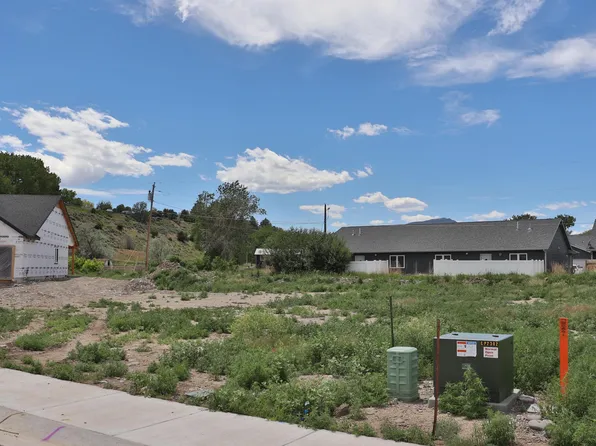 907 Beaver Ct, Cody, WY 82414