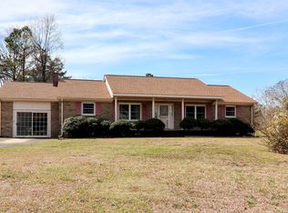 207 King Richard Ct, Jacksonville, NC 28546