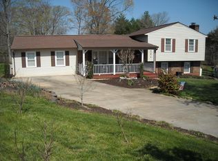 107 Deerwood Tract Ct, Cascade, VA 24069