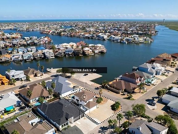 4th image of 15346 Sabre Dr