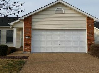 1519 Rosedale Dr, O'Fallon, MO 63366