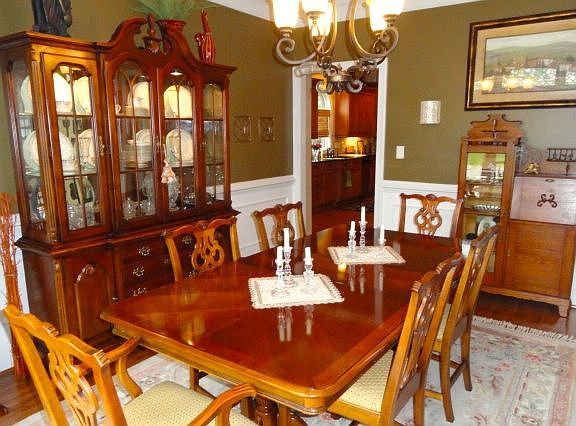 convenient to Kitchen