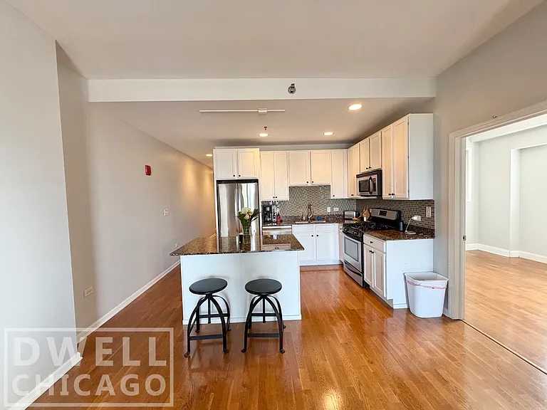 828 W Grace St #804 — Photo 14