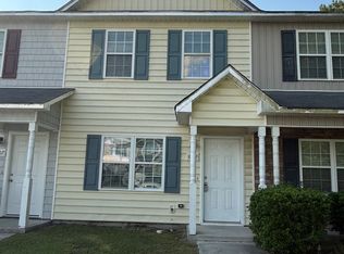 1009 Ornate Dr, Jacksonville, NC 28546