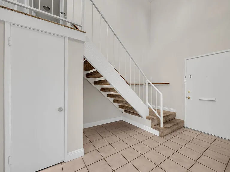 730 N Kathleen Ln — Photo 5