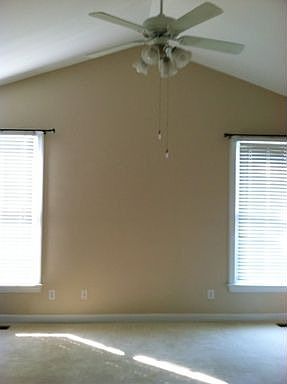 3rd image of 5402 Laggan Dr