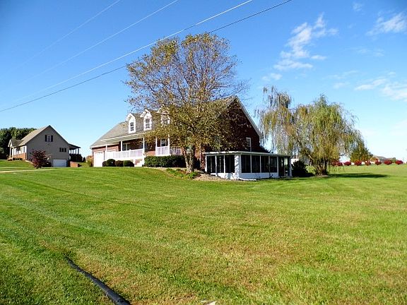 5th image of 105 Terri Rose Ct