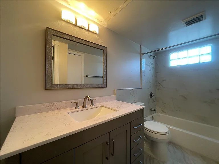 1502 Heights Blvd #9 — Photo 10