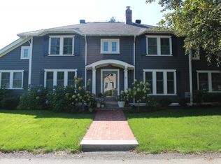 31 Leighton Rd, Wellesley, MA 02482