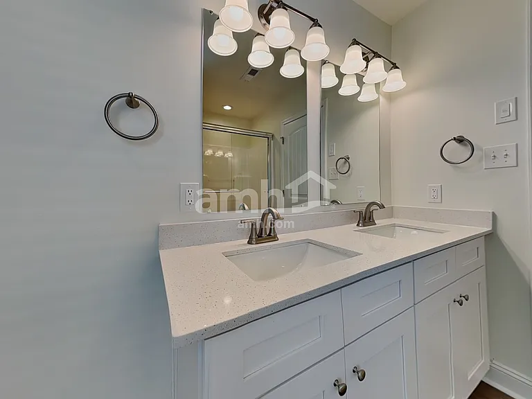 6025 Loftis Creek Ln — Photo 11