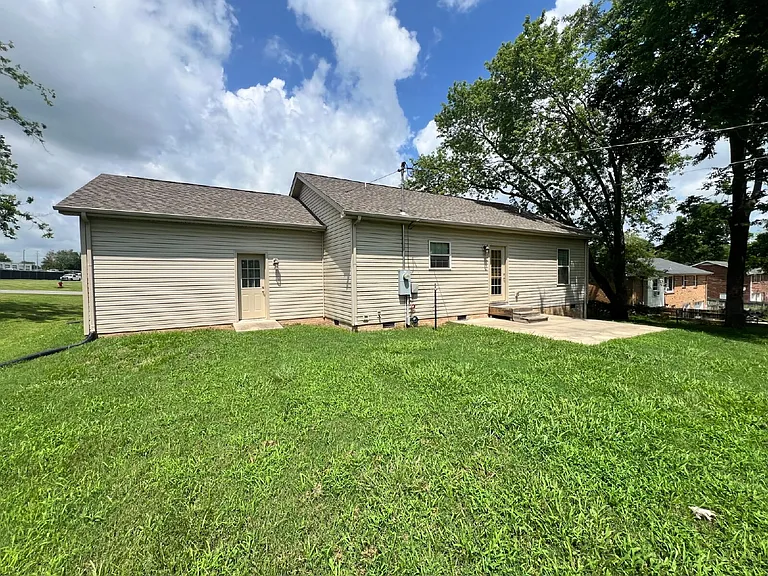 505 Paula Dr — Photo 21