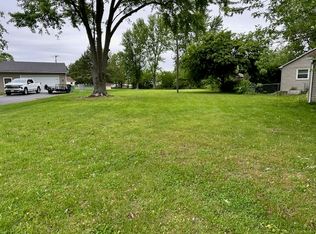 151 Holiday Dr, Somonauk, IL 60552