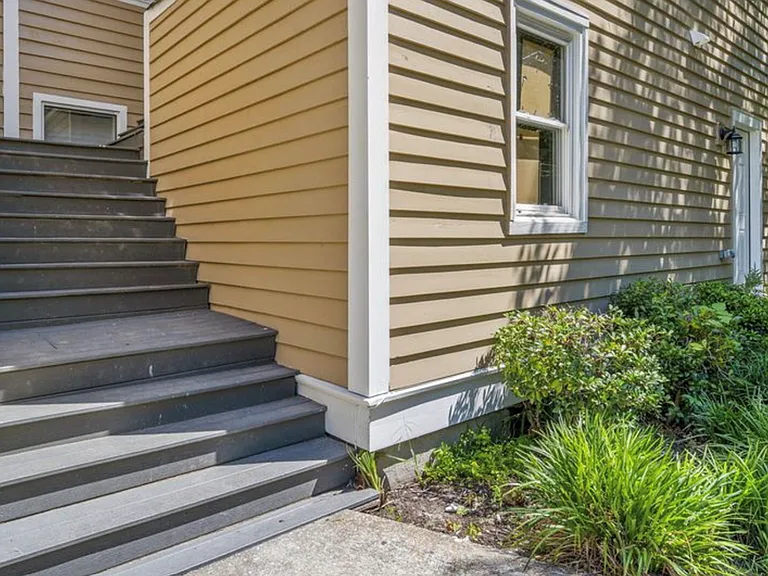 39 Radcliffe St #C — Photo 11
