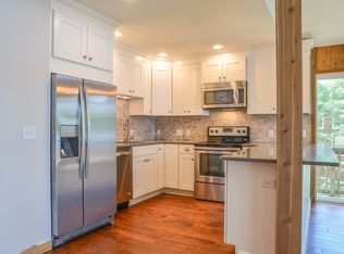 37 Lakeside Dr, Tolland, MA 01034