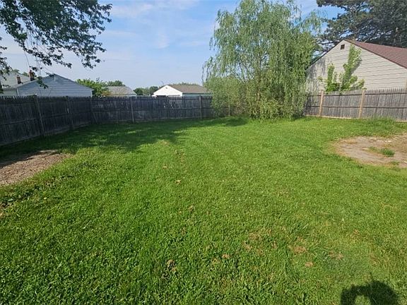 3rd image of 359 Ridgewood Cir #357