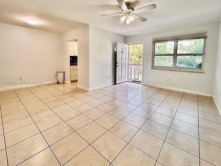 3265 Griffin Rd #205 — Photo 5