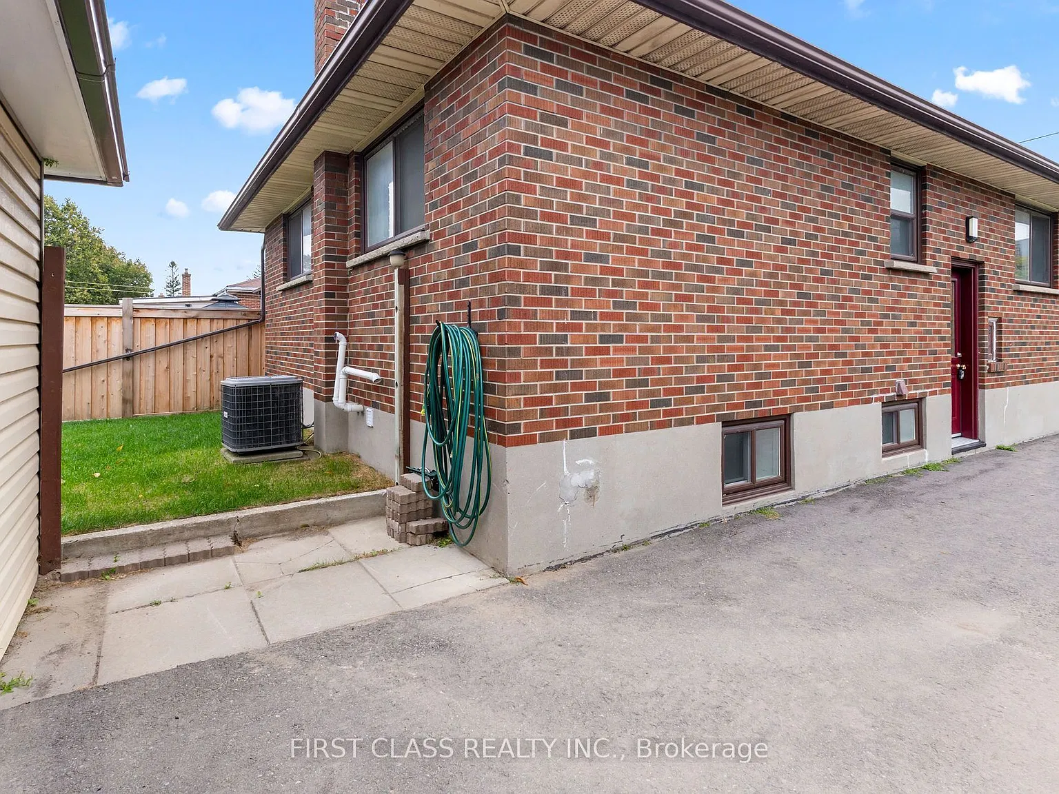 3 bed, $3,000 — Photo 3