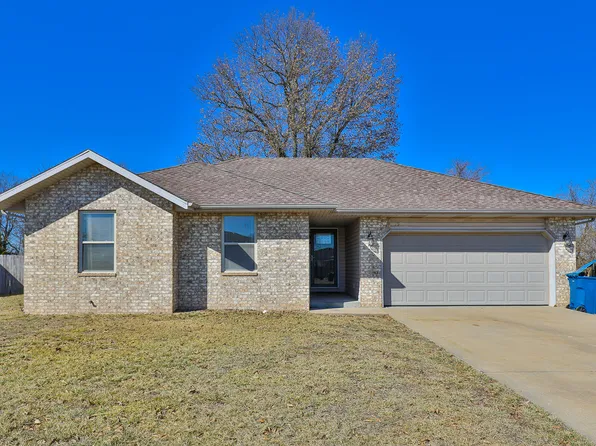 795 S Natalie Avenue, Springfield, MO 65802