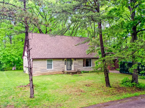 1609 E Woodland Dr, Bloomington, IN 47408