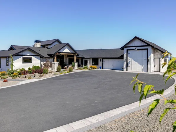 7521 SW Mill Iron Cir, Powell Butte, OR 97753