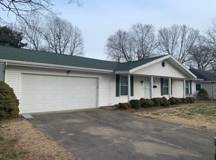 2504 S McCann Ave, Springfield, MO 65804