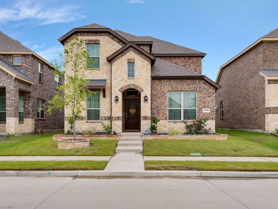 2805 Franklin Dr, Celina, TX 75009