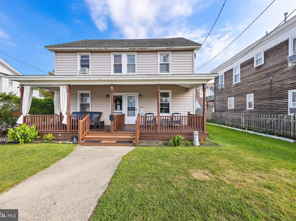 205-207 E Amber St, Beach Haven, NJ 08008