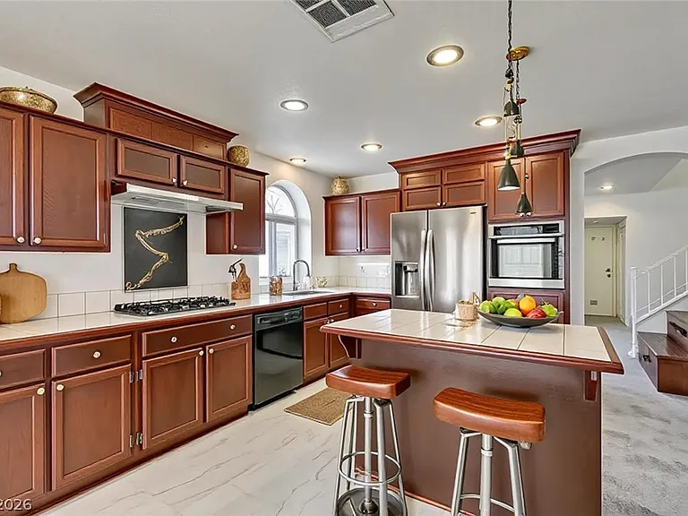 9712 Peacock Hill Cir — Photo 34