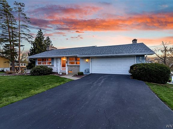 2nd image of 3021 Walbridge Dr
