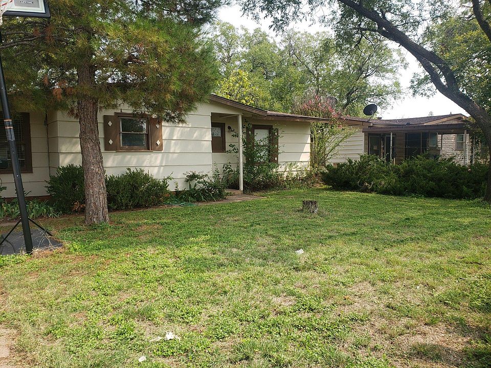 1st image of 1317 S La Salle Dr