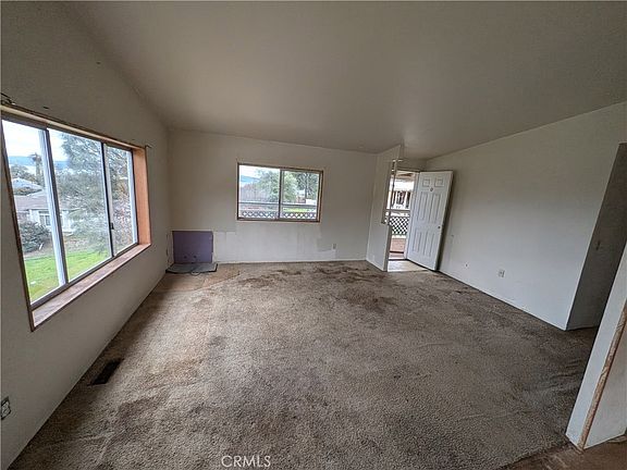 4th image of 4367 Lakeview Ter