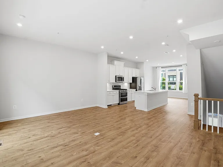 8178 Red Hook St — Photo 9