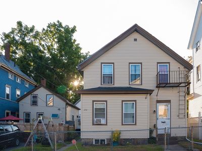 376 Linden St, Fall River, MA, 02720