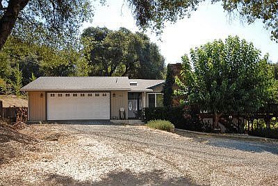 1st image of 19960 Meadowood Dr