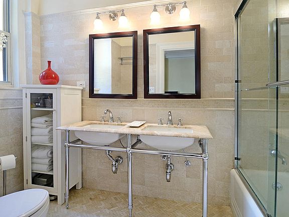 3rd image of 246 W End Ave APT 10C