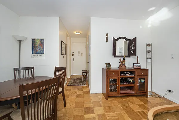 Sold by Residence Resource | media 2