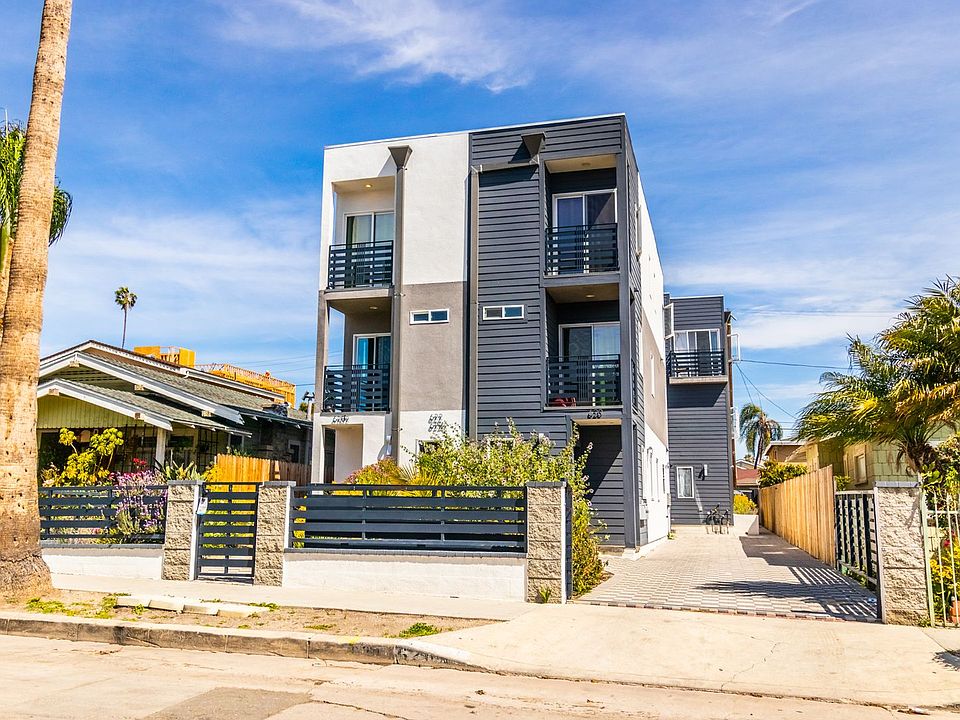 1st image of 620 N Serrano Ave #622