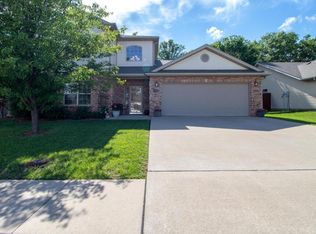 3303 Lost Tree Ter, Columbia, MO 65202