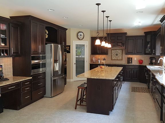 4th image of 52527 Trailwood Dr