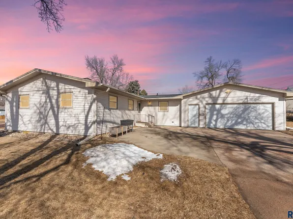 2700 E 13th St, Sioux Falls, SD 57103
