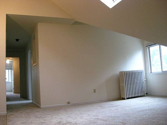 2 BR