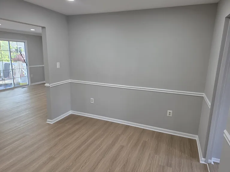 8587 Burlington Ct — Photo 13
