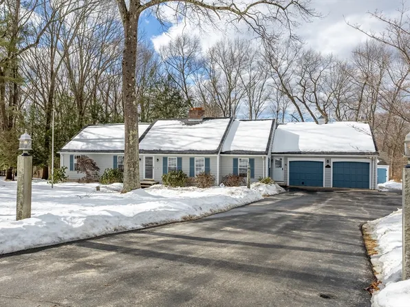 31 Robin Hill Rd, Chelmsford, MA 01824