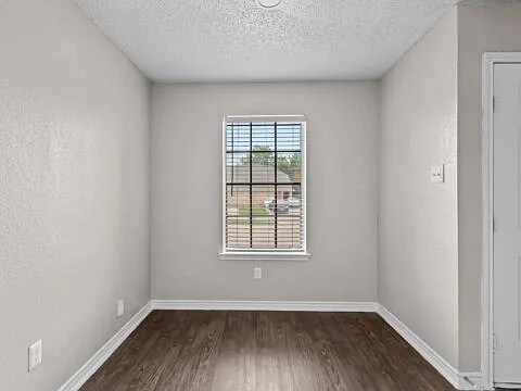 Kings Landing Apartments — Photo 43