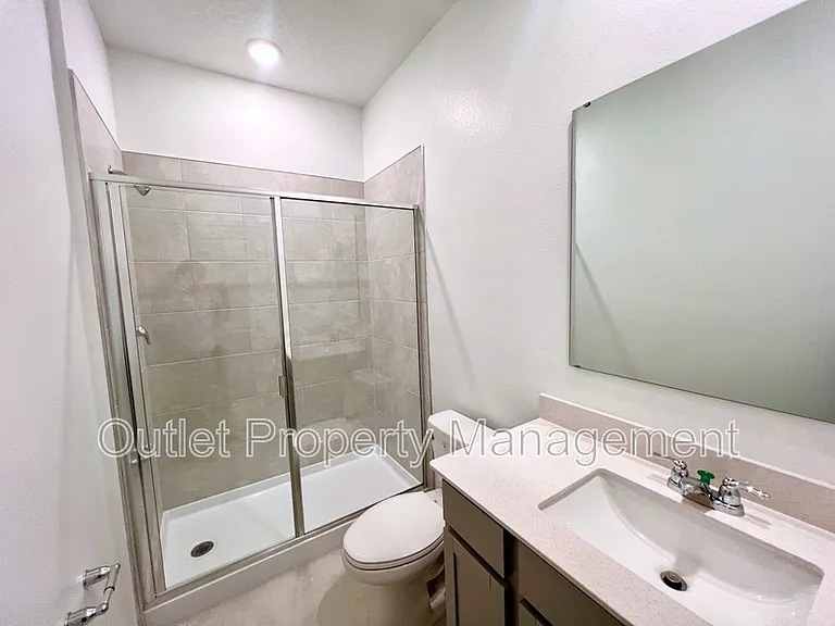 1521 Peach Creek Dr #1521B — Photo 8